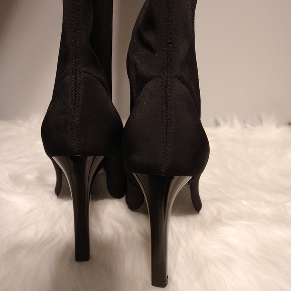 NEW ASOS DESIGN Kyoko thigh high boots in black 7 - Picture 9 of 12